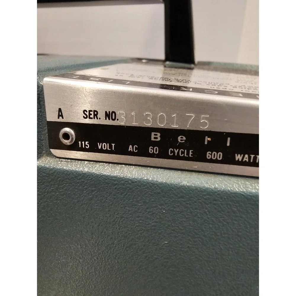 Vintage Bell & Howell Autoload Slide Projector | Powers‎ On | Untested